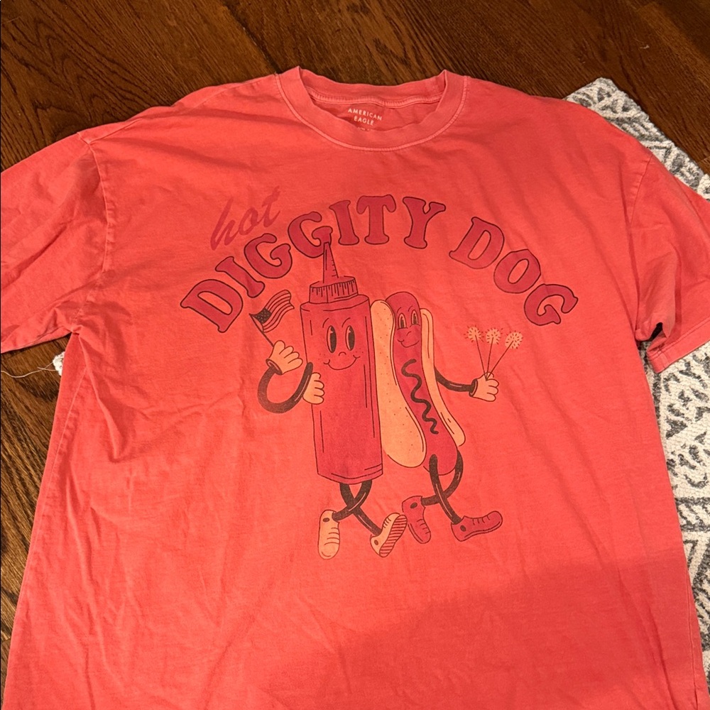 American Eagle Outfitters Red 'Hot Diggity Dog' Graphic Tee
